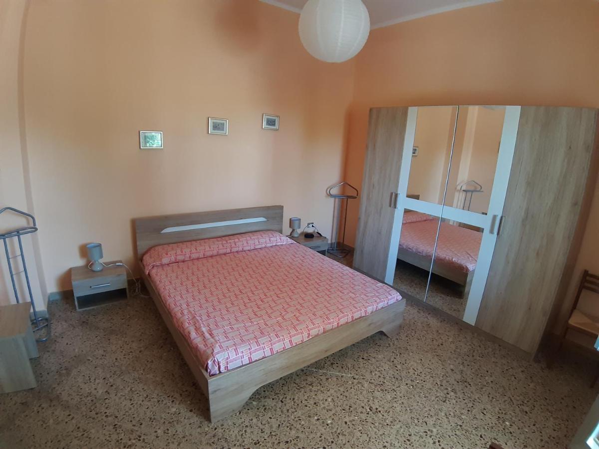 Casa Vacanze "Lo Vita" Appartamento "Sara" Galatina Zewnętrze zdjęcie